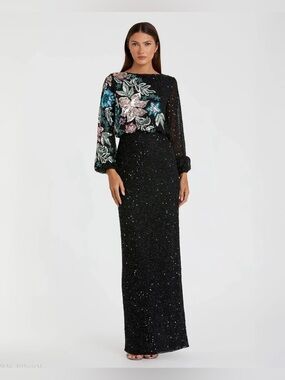 MAC DUGGAL
Black High Neck Long Sleeve Sequin Gown